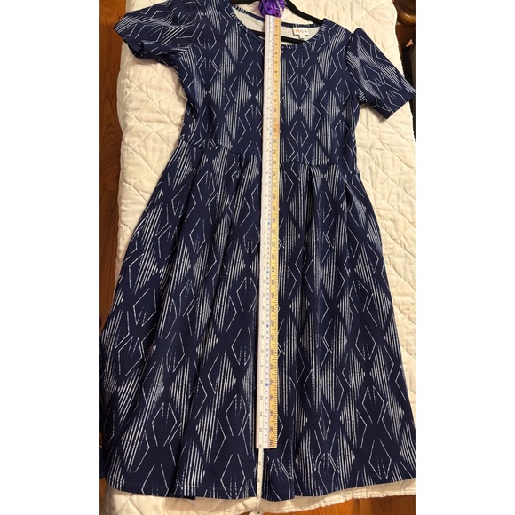 LuLaRoe Large Amelia Dress Diamond Print Short Sleeve Pockets Zip Stretch EUC - Picture 4 of 13